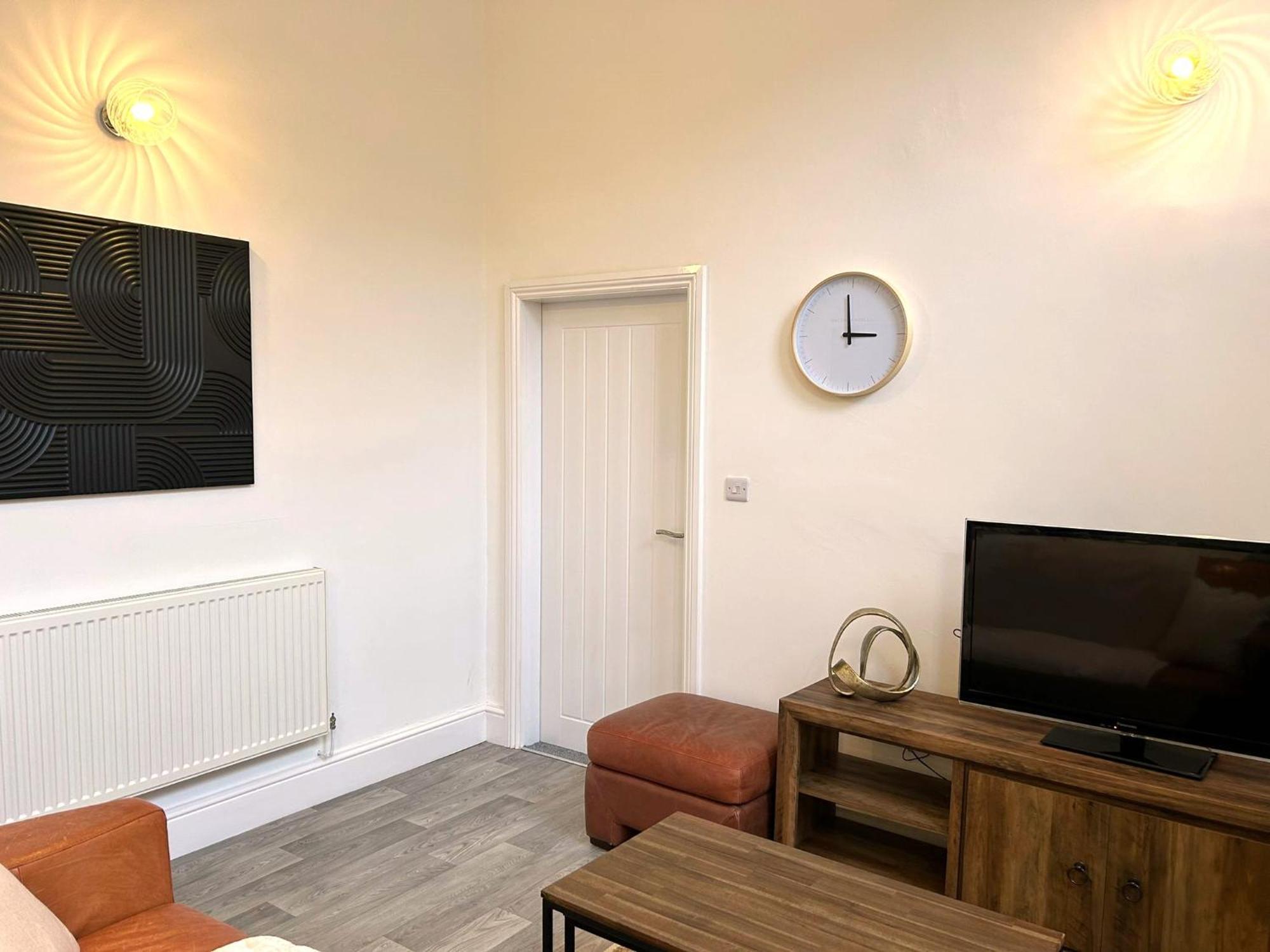 Whitchurch High Street Hideaway ภายนอก รูปภาพ