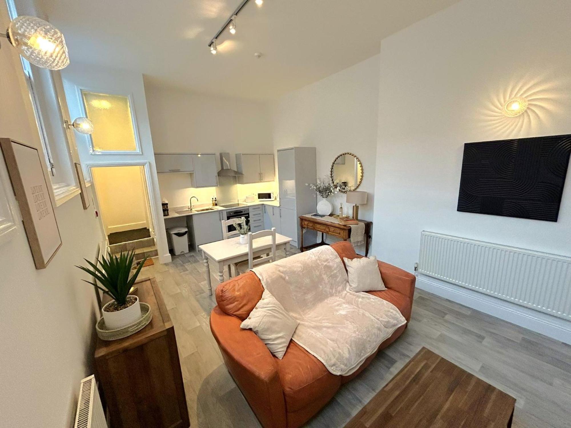 Whitchurch High Street Hideaway ภายนอก รูปภาพ