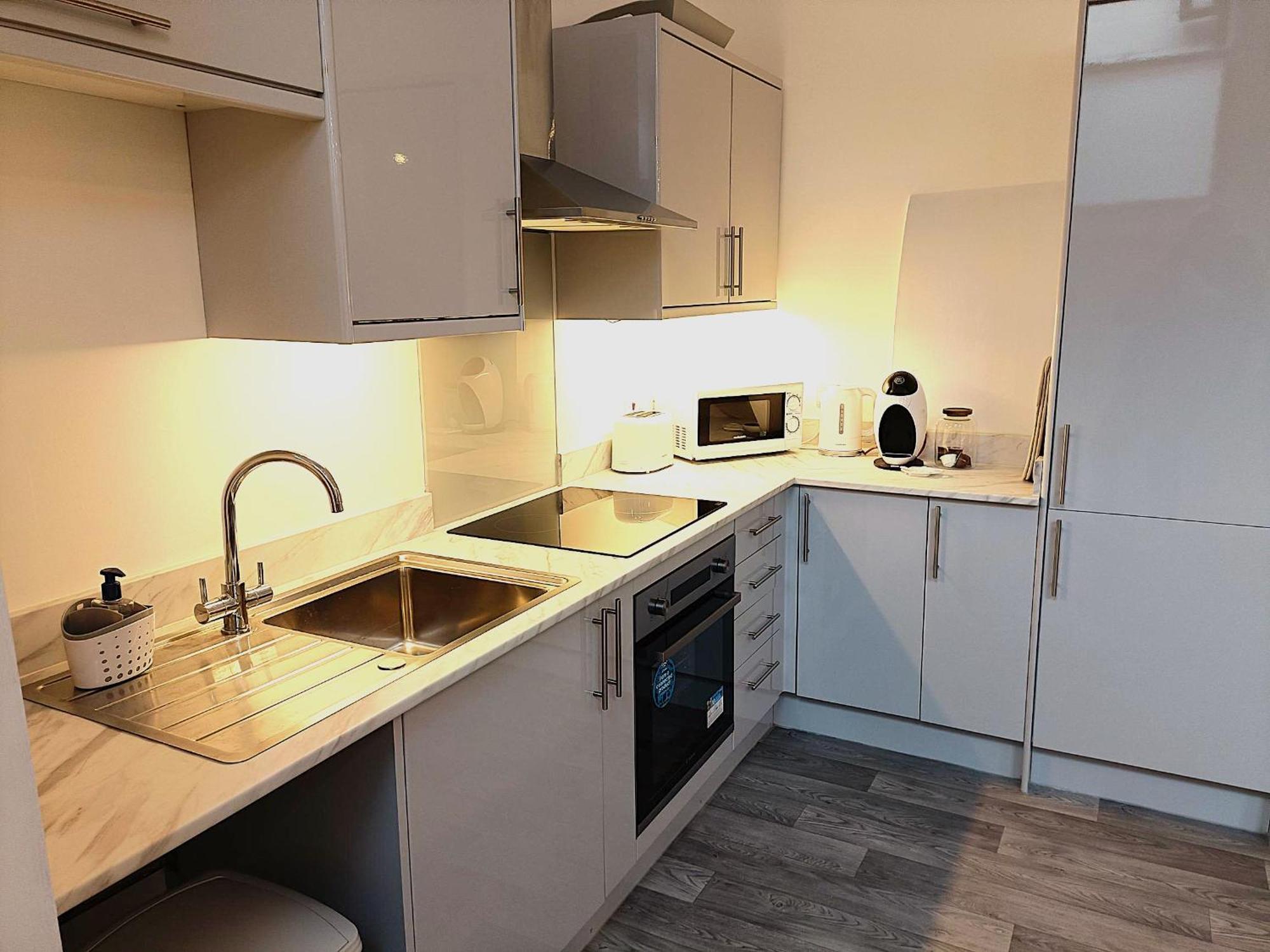 Whitchurch High Street Hideaway ภายนอก รูปภาพ